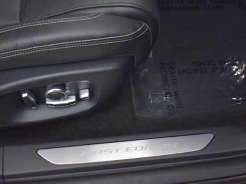 Used 2019 Jaguar I-PACE First Edition image 51