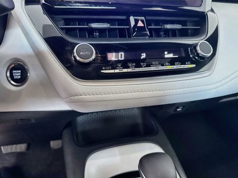 Used 2023 Toyota Corolla SE FWD image 20