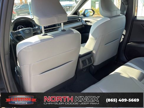 Used 2025 Toyota Camry LE image 16