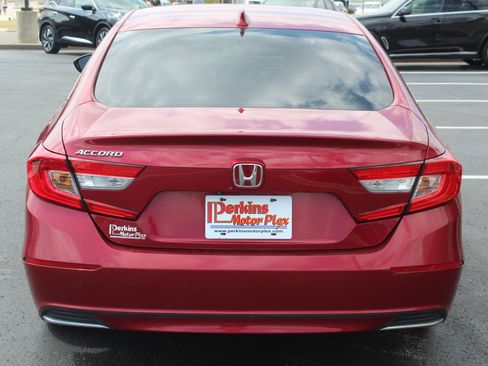 Used 2019 Honda Accord LX image 8