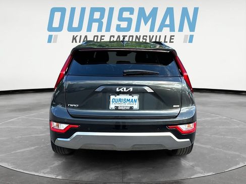 Certified 2025 Kia Niro EX Touring FWD image 5