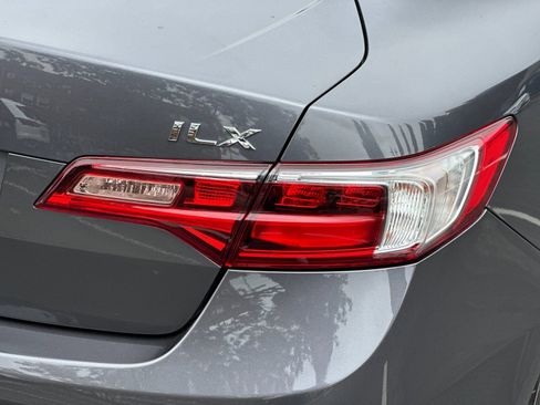 Used 2017 Acura ILX w/ Premium Package image 31