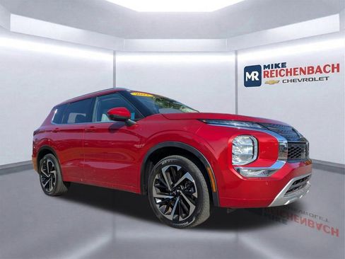 Used 2022 Mitsubishi Outlander SEL image 2
