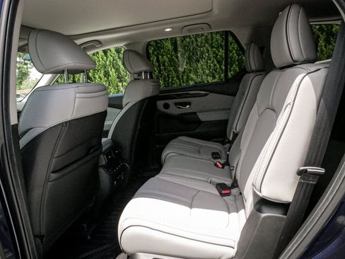 Certified 2025 Honda Pilot Elite image 31