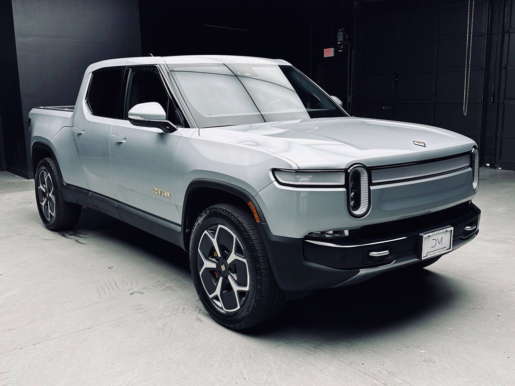 Used 2022 Rivian R1T Adventure AWD/4WD image 9