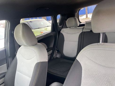 Used 2016 Kia Soul + image 22