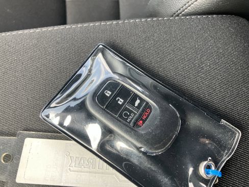 Used 2025 Honda Civic Sport image 38