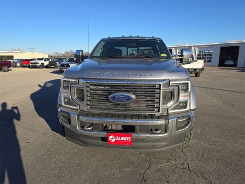 Used 2021 Ford F450 Lariat w/ Lariat Ultimate Package image 2