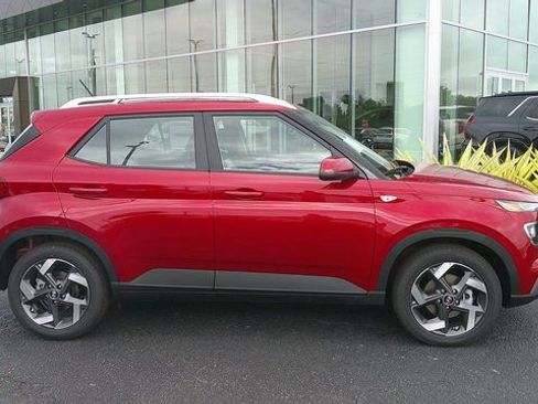 New 2026 Hyundai Venue SEL FWD image 17