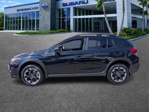 Used 2023 Subaru Crosstrek 2.0i Premium image 4