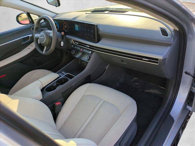 Used 2025 Hyundai Sonata SEL FWD image 21