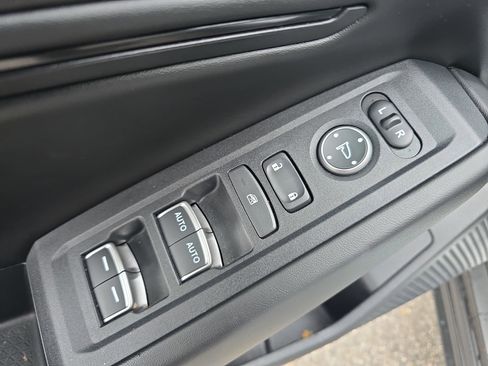 Used 2024 Honda Accord EX image 28