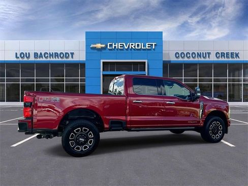 Used 2024 Ford F350 Platinum w/ FX4 Off-Road Package image 9
