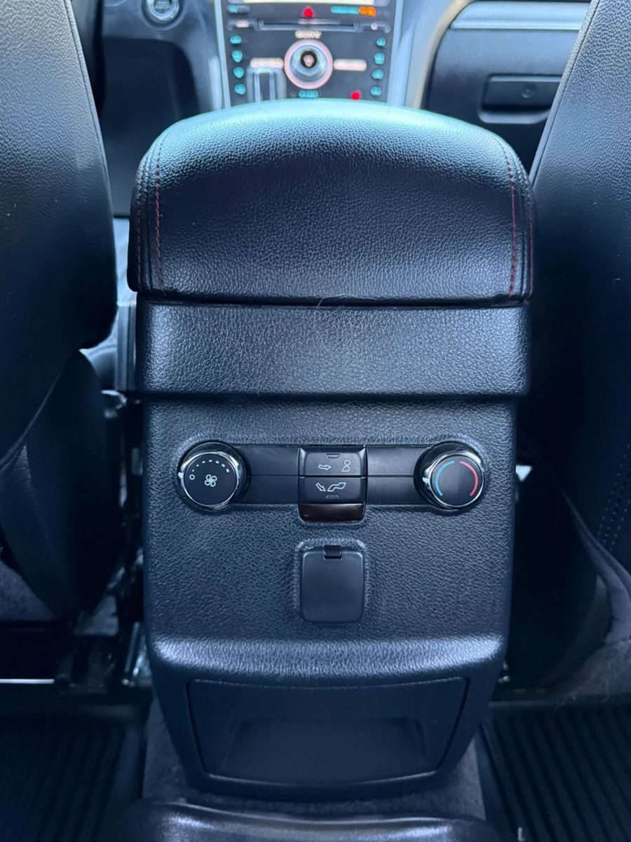 Used 2017 Ford Explorer Sport AWD/4WD image 32
