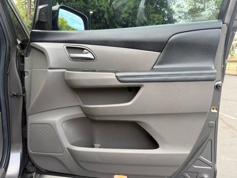 Used 2013 Honda Odyssey Touring image 16