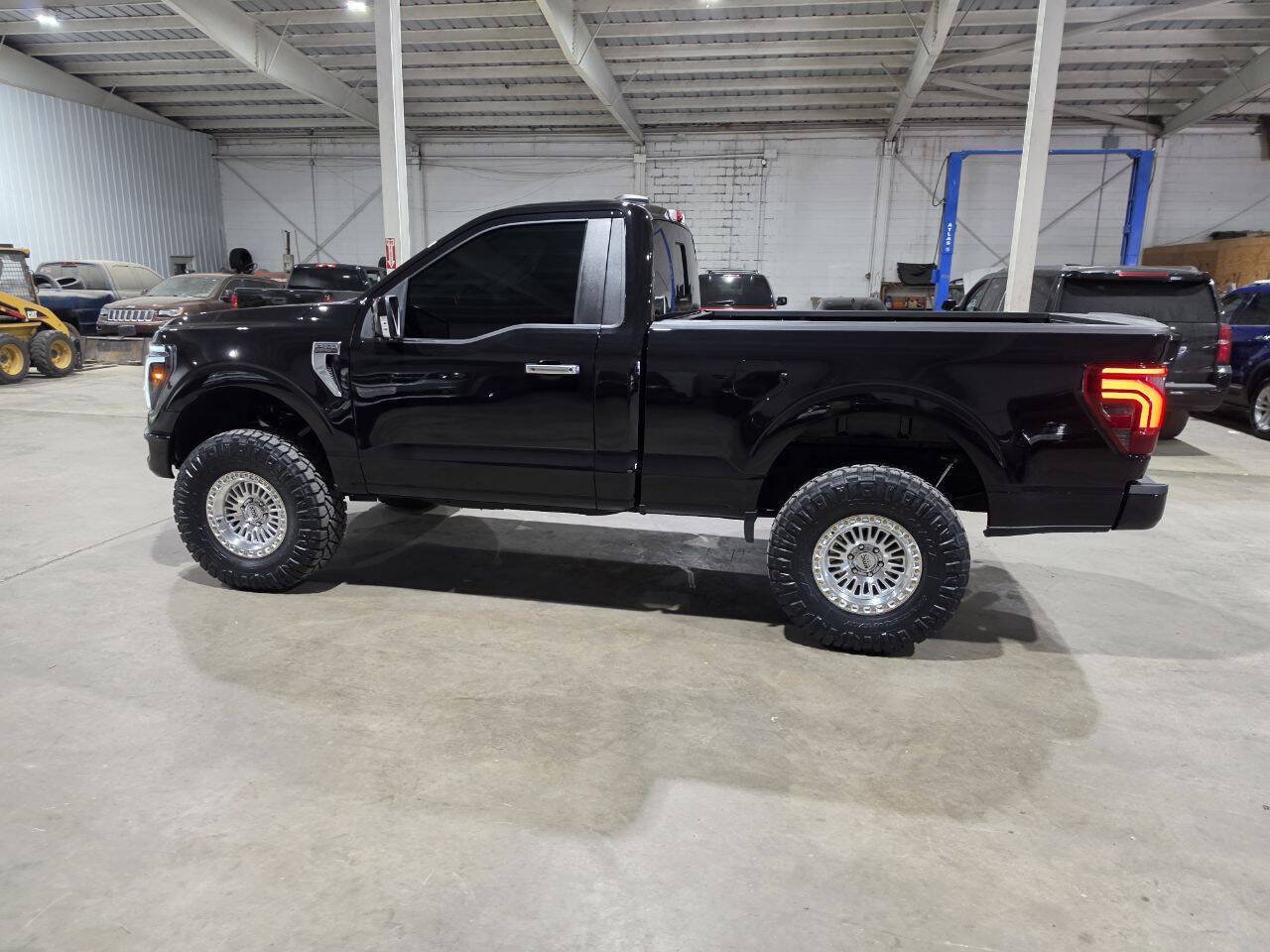 Used 2025 Ford F150 XL AWD/4WD image 7