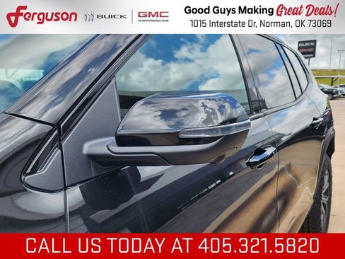 New 2026 GMC Acadia AT4 w/ Luxury Package AWD/4WD image 12