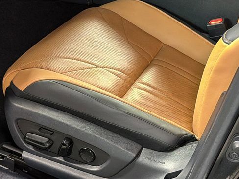 Certified 2024 Lexus ES 350 Ultra Luxury image 26