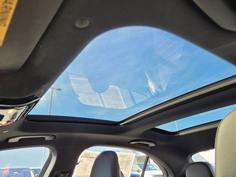 Used 2022 Mercedes-Benz C 300 Sedan image 17