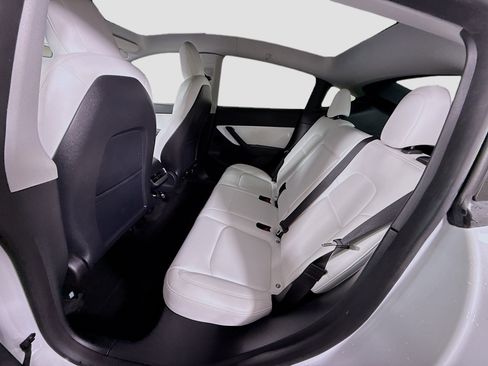 Used 2021 Tesla Model Y Performance image 24