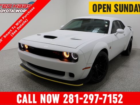 Used 2023 Dodge Challenger R/T Scat Pack image 1