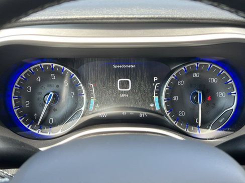 New 2027 Chrysler Pacifica Select FWD image 17