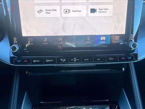 New 2026 Jeep Grand Wagoneer Limited w/ Premium Group II image 19