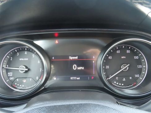 Used 2023 Buick Encore GX Select FWD image 32