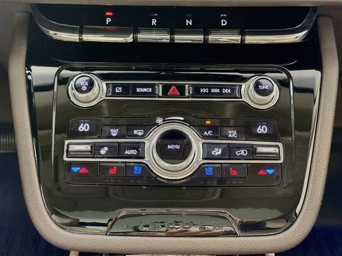 Used 2020 Lincoln Corsair Reserve w/ Equipment Group 201A AWD/4WD image 22