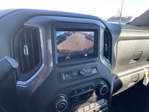 Used 2023 Chevrolet Silverado 2500 Custom w/ Custom Value Package image 17