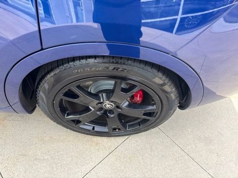 Used 2022 Maserati Levante GT AWD/4WD image 11