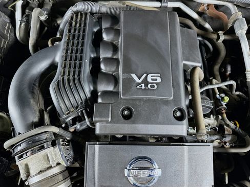 Used 2018 Nissan Frontier SV image 30