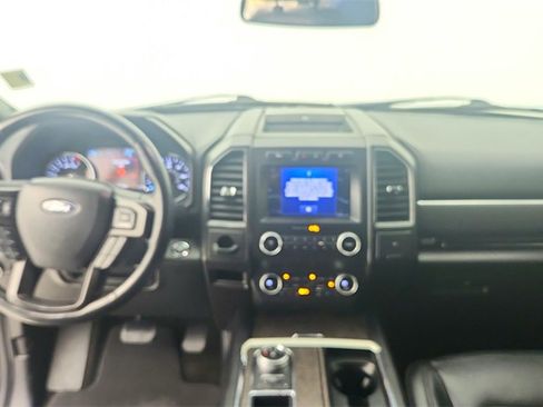 Used 2020 Ford Expedition Limited image 21