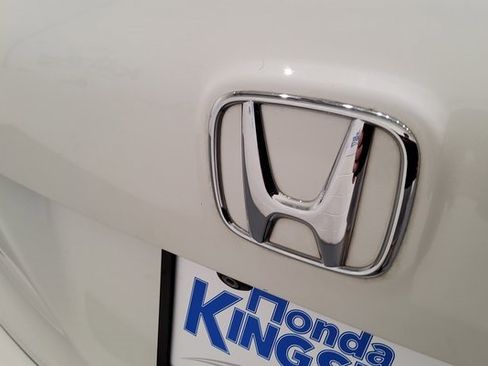 Certified 2017 Honda Pilot Touring image 39