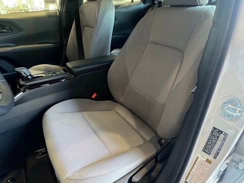 New 2026 Toyota Prius LE image 10