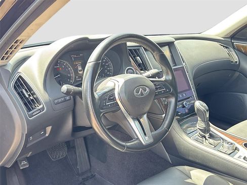 Used 2019 INFINITI Q50 Luxe w/ Cargo Package (L96) RWD image 9