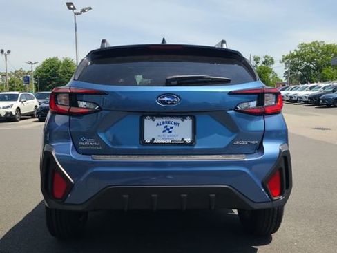 Used 2024 Subaru Crosstrek 2.0i Premium AWD/4WD image 7