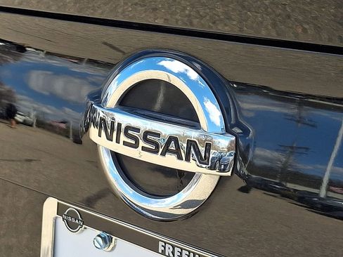 Used 2019 Nissan Rogue Sport SL w/ Premium Package image 31