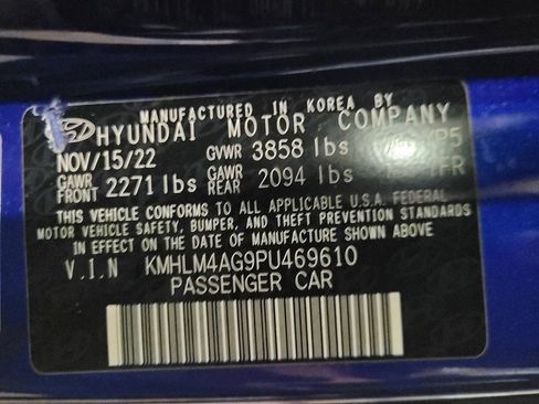 Used 2023 Hyundai Elantra SEL FWD image 33