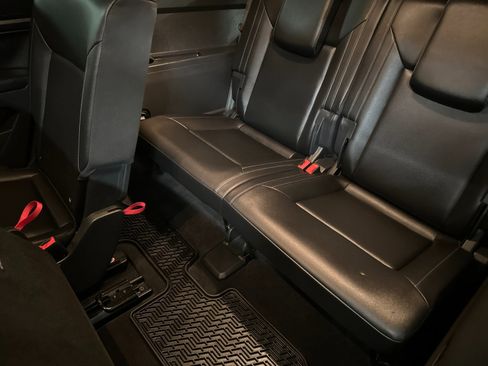 Used 2018 Volkswagen Atlas SE image 14