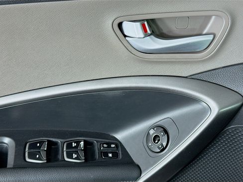 Used 2017 Hyundai Santa Fe Sport image 23