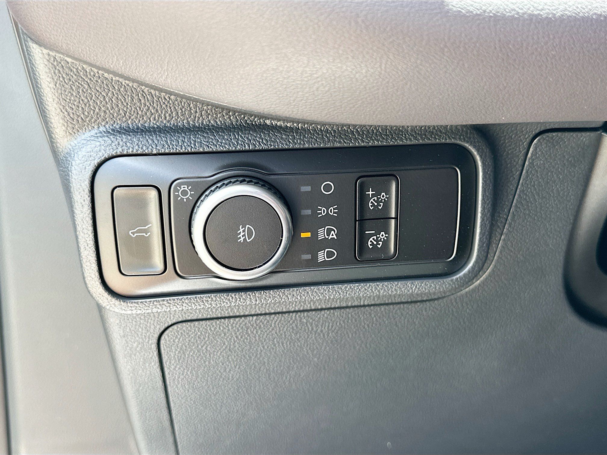 New 2026 Ford Explorer Platinum RWD image 25