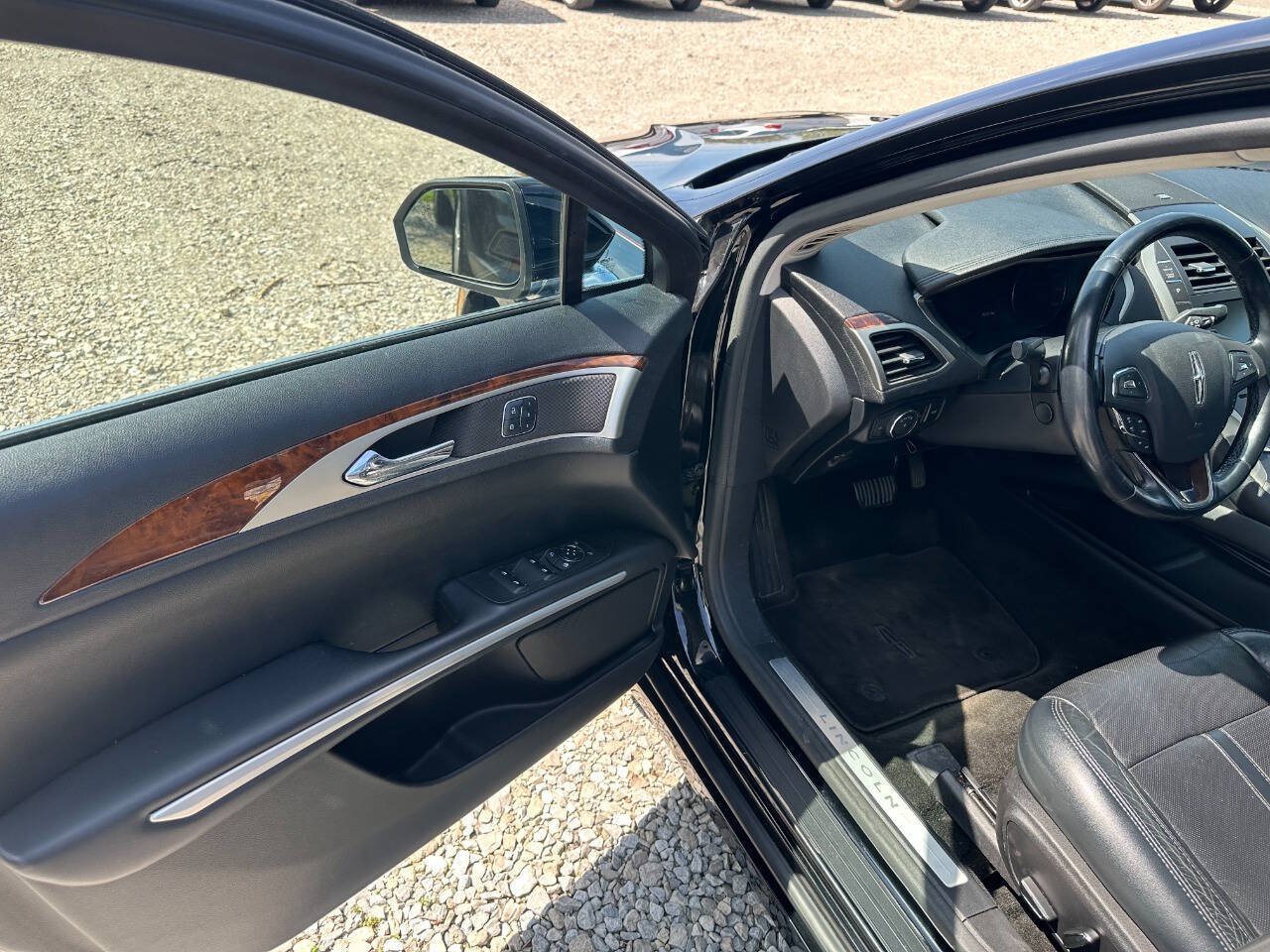 Used 2016 Lincoln MKZ AWD w/ Equipment Group 300A Reserve image 9