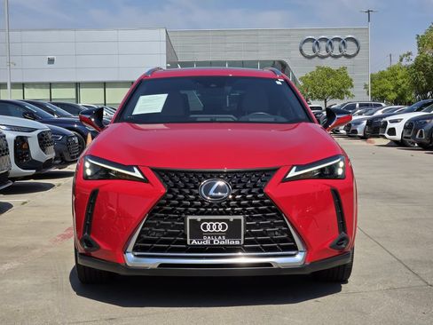 Used 2024 Lexus UX 250h AWD w/ Premium Package image 4