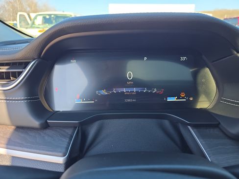 Used 2023 Jeep Grand Cherokee L Limited image 23