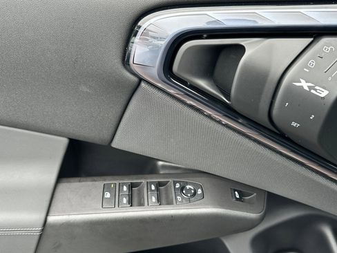 Used 2025 BMW X3 xDrive30i w/ Premium Package image 21