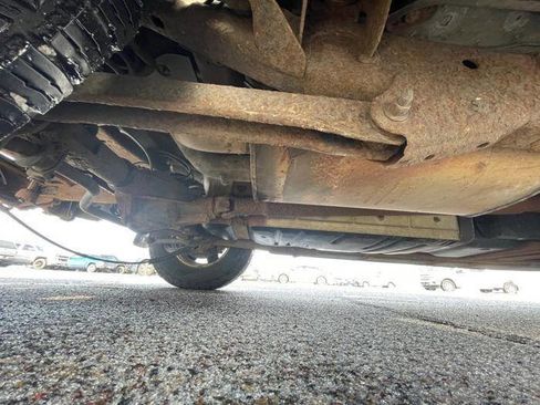 Used 2004 GMC Yukon XL SLT w/ Preferred Equipment Group image 19