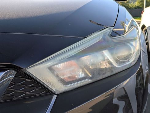 Used 2018 Nissan Maxima 3.5 S image 4