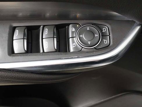 Used 2024 Cadillac XT4 Premium Luxury image 35