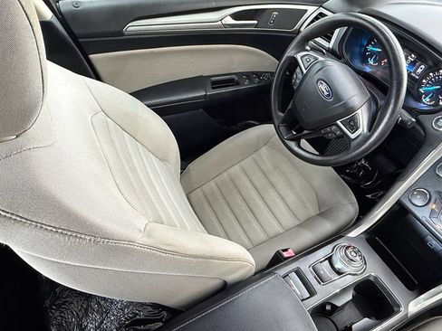 Used 2019 Ford Fusion S FWD image 41
